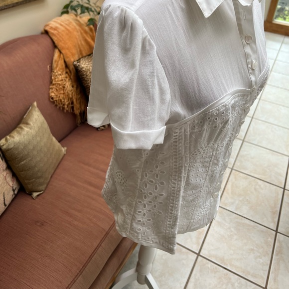 Nanette Lepore White Eyelet Size 10 Blouse - Picture 3 of 6